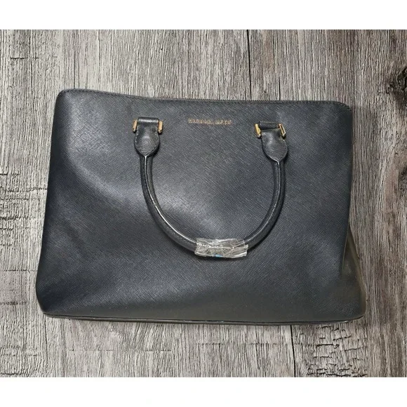 Michael Kors Savannah Leather Large Satchel In Color Black - Picture 1 of 2